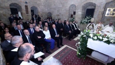 صورة توضيحية - رئيس الجمهورية واللبنانية الأولى يشاركان في قداس الرهبانية الانطونية أديرتها باتت منارات علم وصلاة