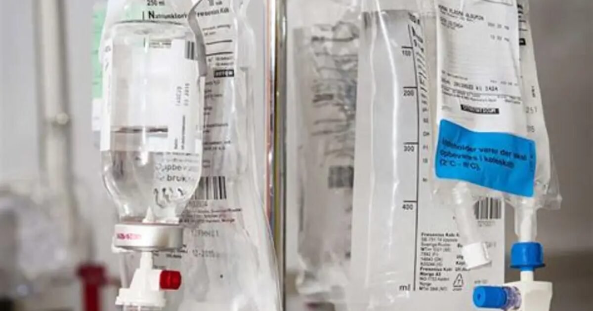 FDA تحذّر بعد استدعاء Baxter من مخاطر محتملة للألياف الزجاجية في المحاليل الوريدية - صورة مميزة صورة مميزة: FDA تحذّر بعد استدعاء Baxter من مخاطر محتملة للألياف الزجاجية في المحاليل الوريدية