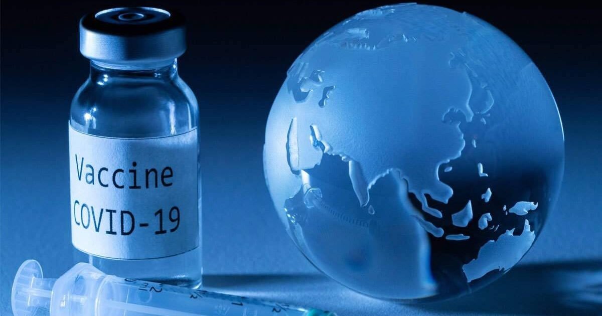 صورة مميزة: Moderna وPfizer‑BioNTech وNovavax‑Sanofi تحصل على موافقة FDA