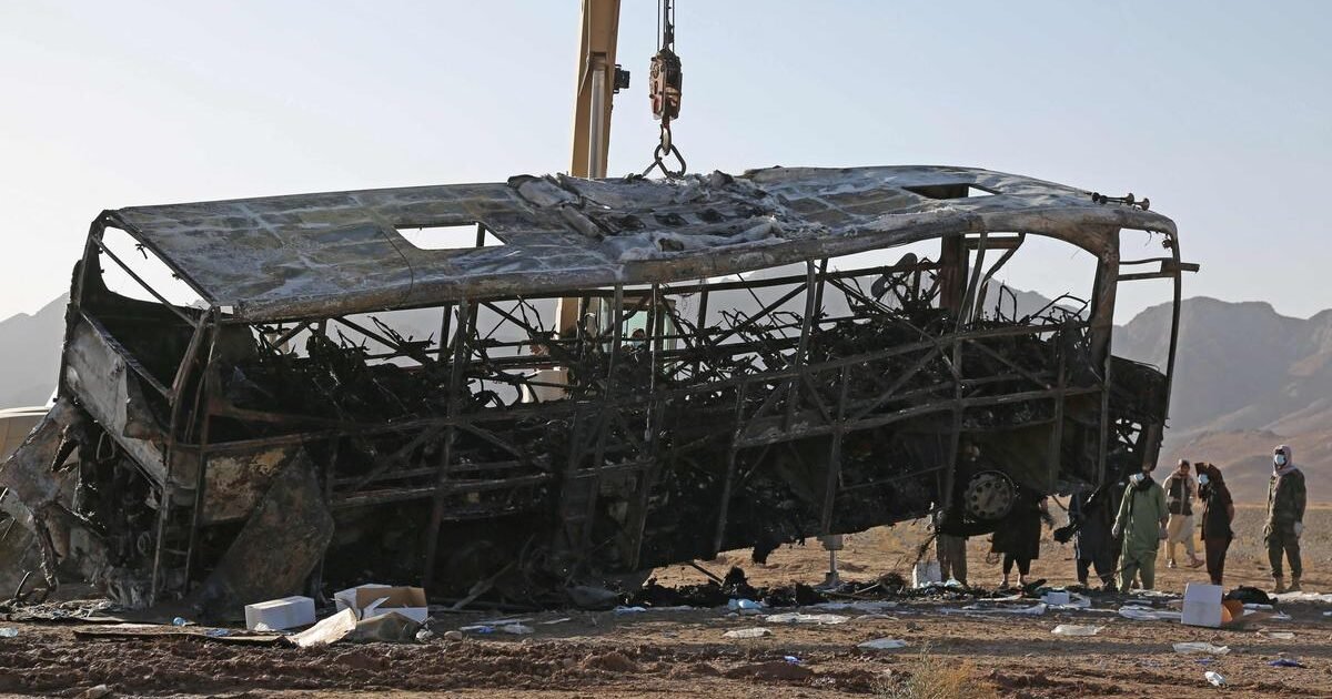 حادث حافلة دهب–نويبع يعيد نقاش سلامة النقل البري بعد 21 وفاة
