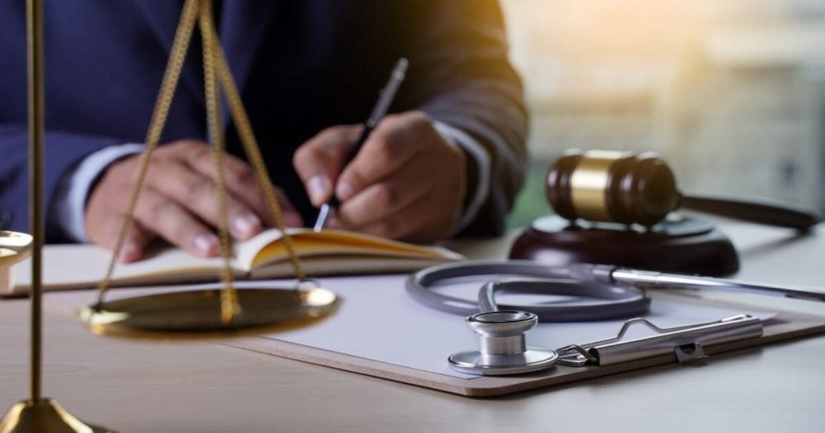 نقابة الأطباء تعترض على ربط المحكوم عليهم بالإعدام بمنظومة التبرع