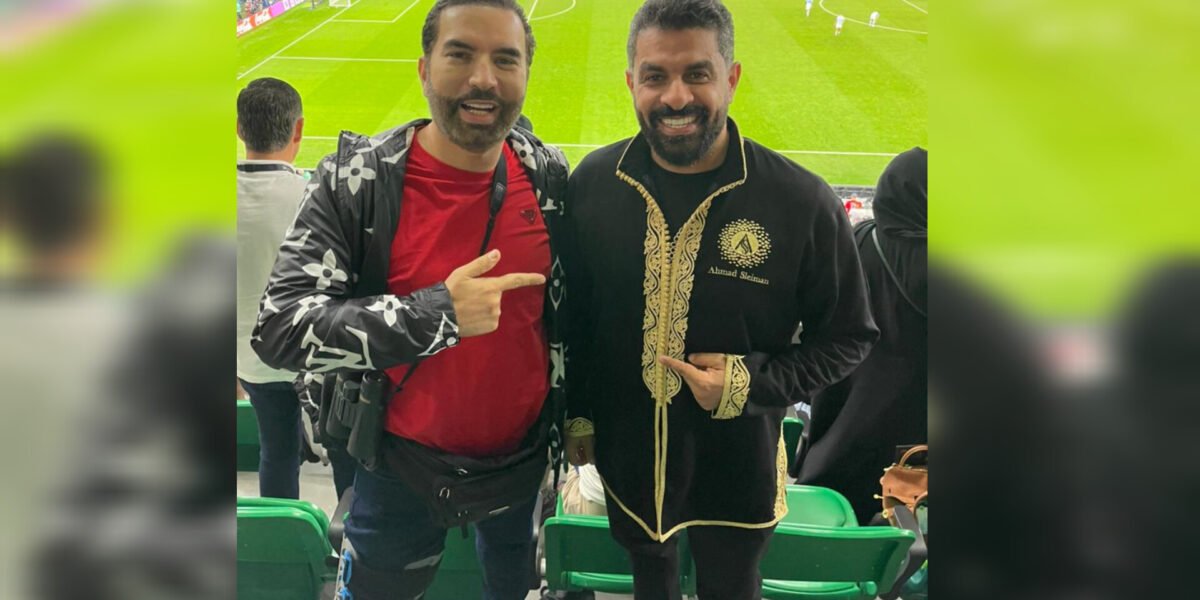 أحمد سليمان رفقة الدكتور سمايلي في ليلة تأهل المغرب