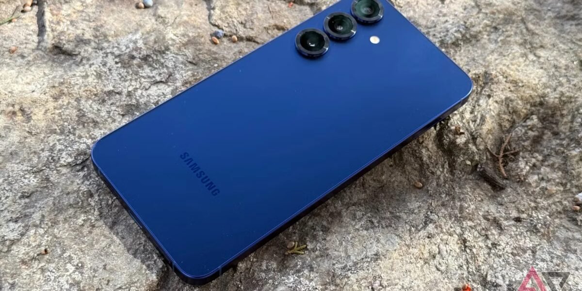 أعطتنا مواصفات بطارية S26+ المسربة هذا الأمر من قبل
