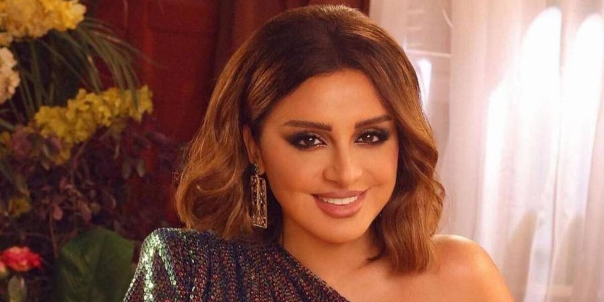 أنغام تردّ على جدل السيجارة ورقصها في سيبك إنت