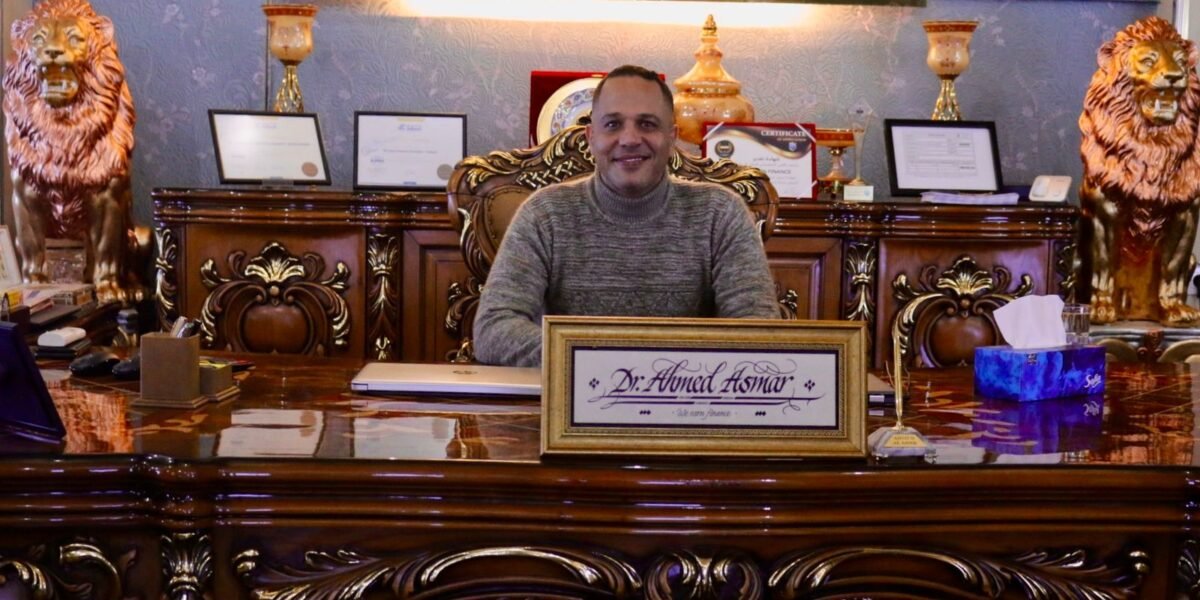 الفنان مصطفى درويش في زيارة لمقر شركةWe earn fanince