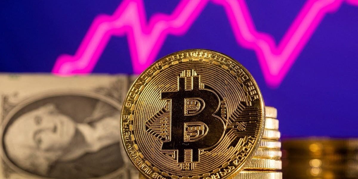 عملة بيتكوين تستعيد مستوى 60 ألف دولار