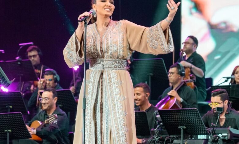 أسما لمنور تتألق في مهرجان موازين وتخطف الأنظار بحفل جماهيري ضخم في الرباط