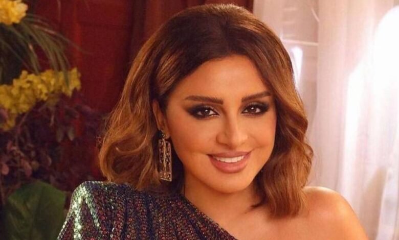 أنغام تردّ على جدل السيجارة ورقصها في سيبك إنت