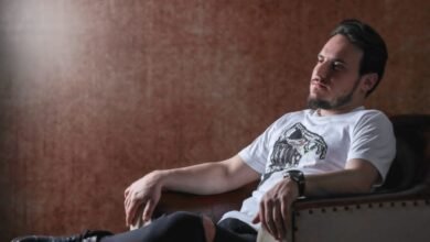 الفنان ماهر يحقق نجاحاً باهراً في أغنية بحكم الغرام