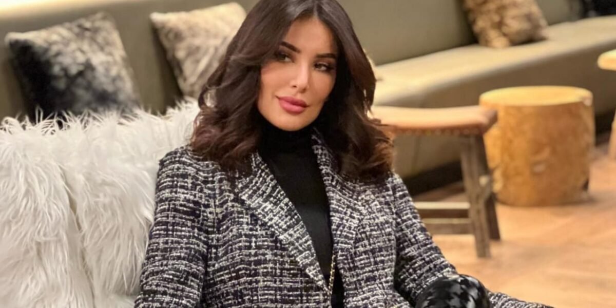 المؤثرة إيناس حراق النفاق الإجتماعي أخذ يتمظهر بشكله الإلكتروني