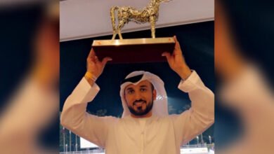 تتويج الشاعر محمد سعيد الهاجري (راعي وعد) في بطولة الإمارات الوطنية لجمال الخيول .