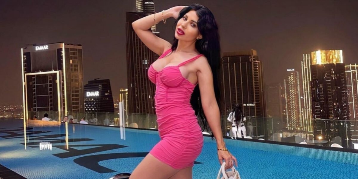 جانين خوري تخطف الأنظار بإطلالة جريئة
