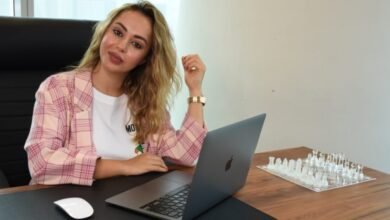 حساب سيدة الأعمال أية حداد ضمن قائمة الحسابات الأكثر متابعة