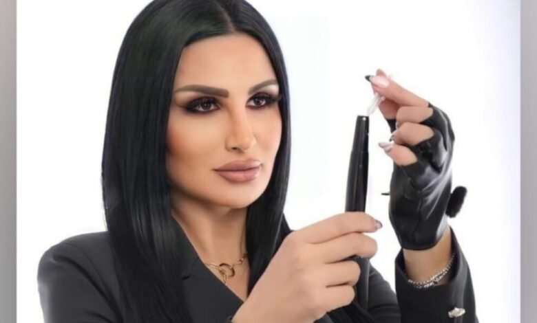 خبيرة التاتو فرح رمّال مكرمةً في حفل اختيار ملكة جمال الإنسانية لعام ٢٠٢١