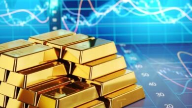 ضعف الدولار وترقب بيانات التضخم يدفعان الذهب إلى 4,646 دولار