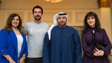 منذر درويش من رائد الضيافة إلى نجم الإنتاج الفني