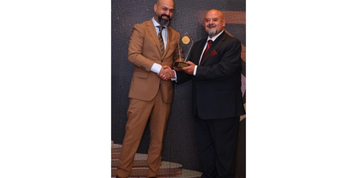 صورة مميزة: مهرجان AFDAL الدولي يقدم جائزة أفضل شركة إنتاج عربية لشركة إيبلا الدولية للإنتاج الفني