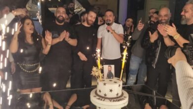 وائل ابو بكر يحتفل بعيد ميلاده وسط الأحبة و مهند وسارة يشعلان السهرة